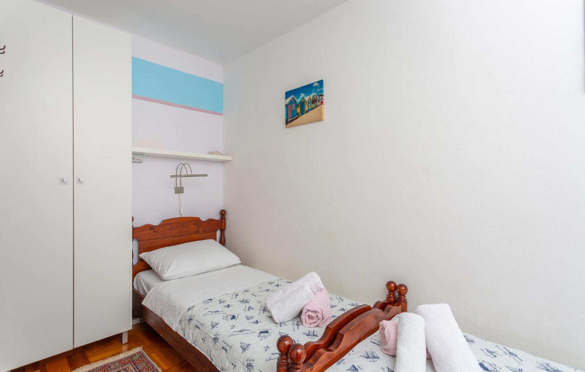 3 Bedroom Stunning Apartment In Krk Крк Экстерьер фото