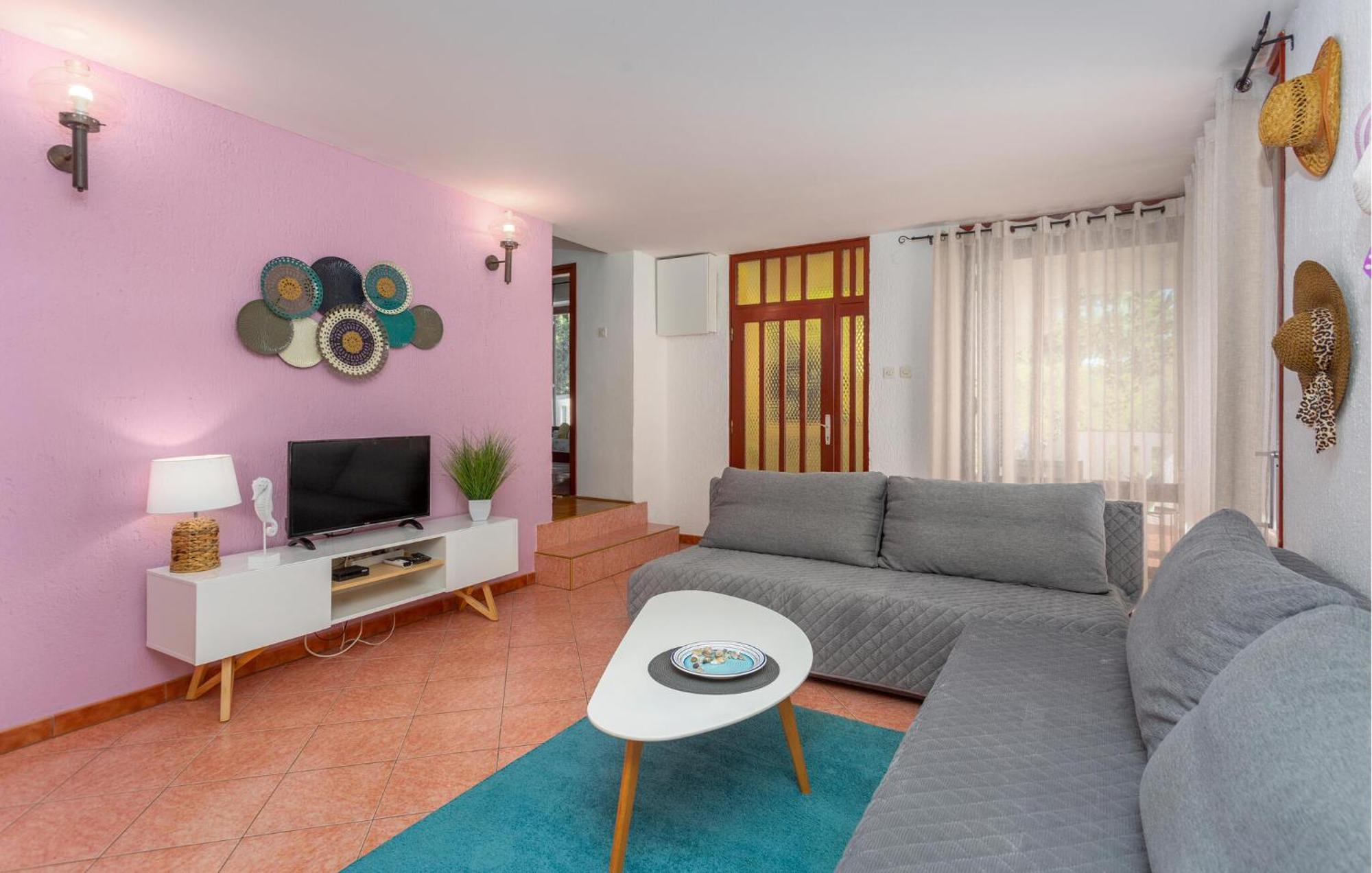 3 Bedroom Stunning Apartment In Krk Крк Экстерьер фото