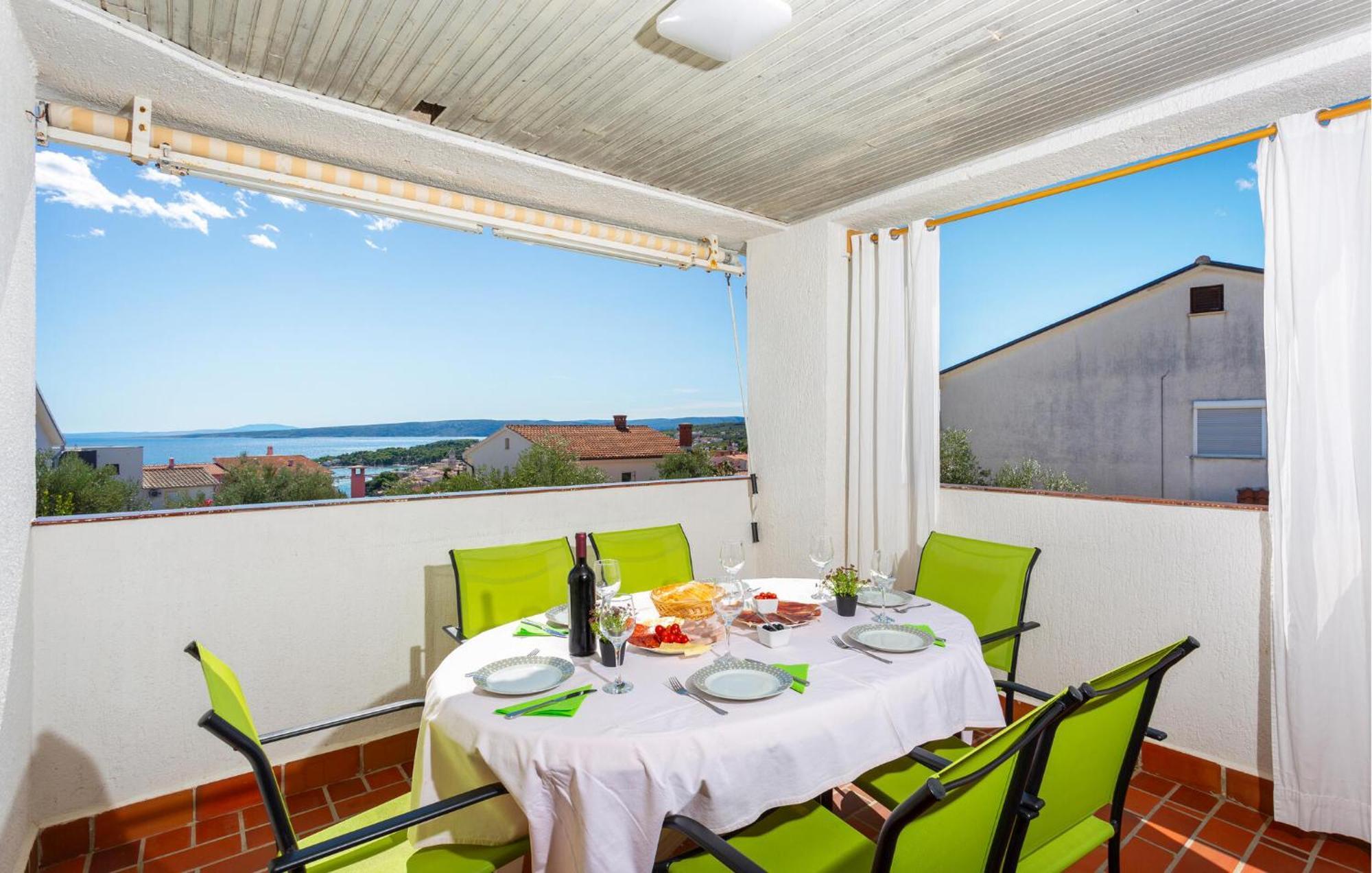 3 Bedroom Stunning Apartment In Krk Крк Экстерьер фото